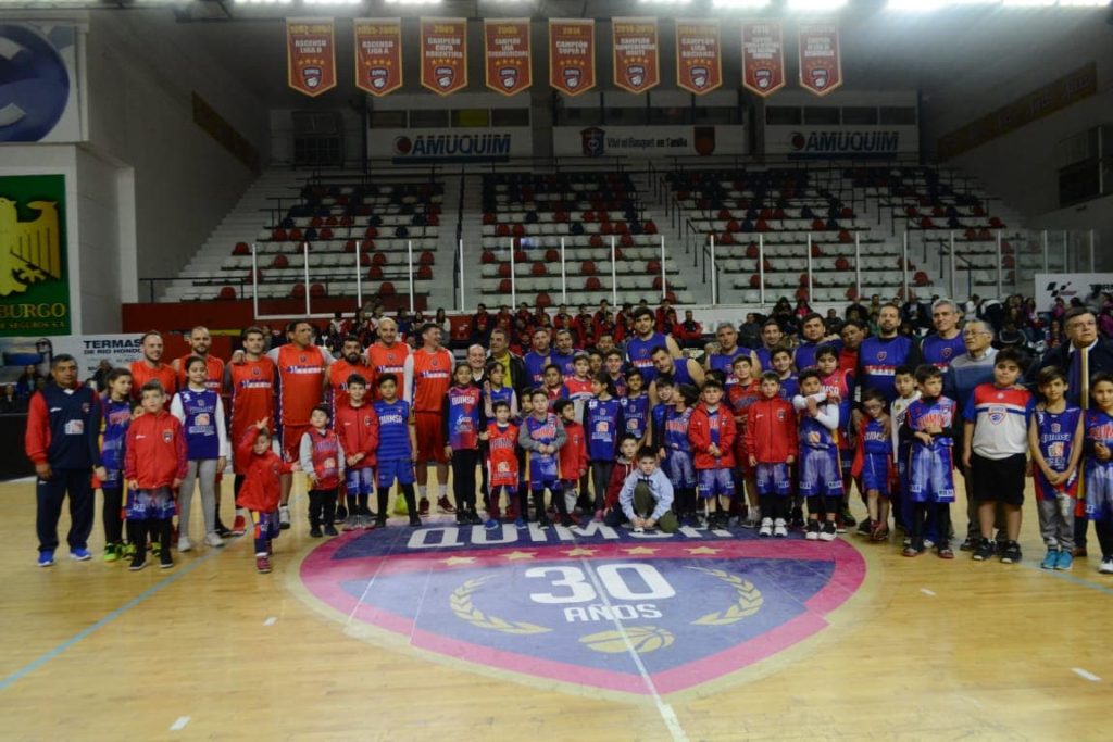 Quimsa celebró sus 30 años junto a grandes leyendas del club