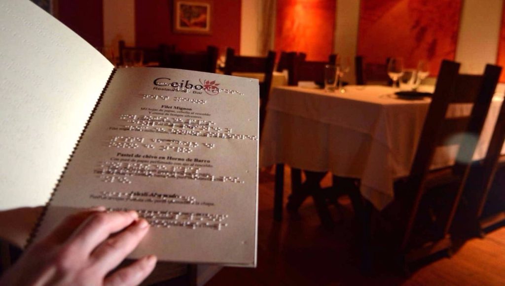 En La Banda, los locales gastronómicos tendrán cartas de menú con sistema Braille