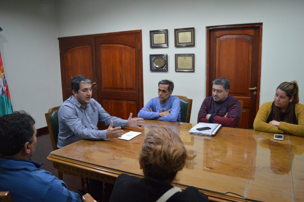 La Liga de Fútbol de Frías recibió fondos municipales para promover las divisiones formativas