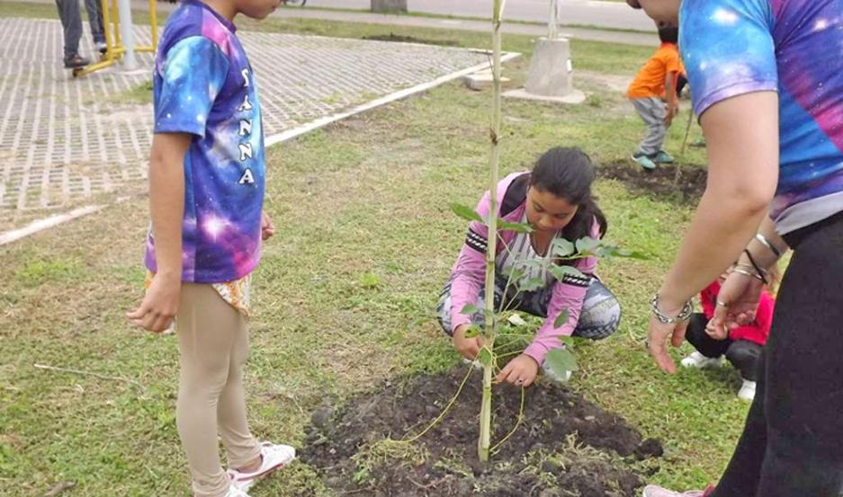 Plantarán algarrobos en Fernández en homenaje a la Pachamama