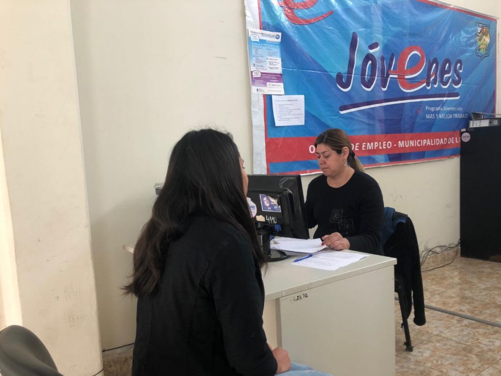 Realizarán nuevas entrevistas laborales a jóvenes bandeños