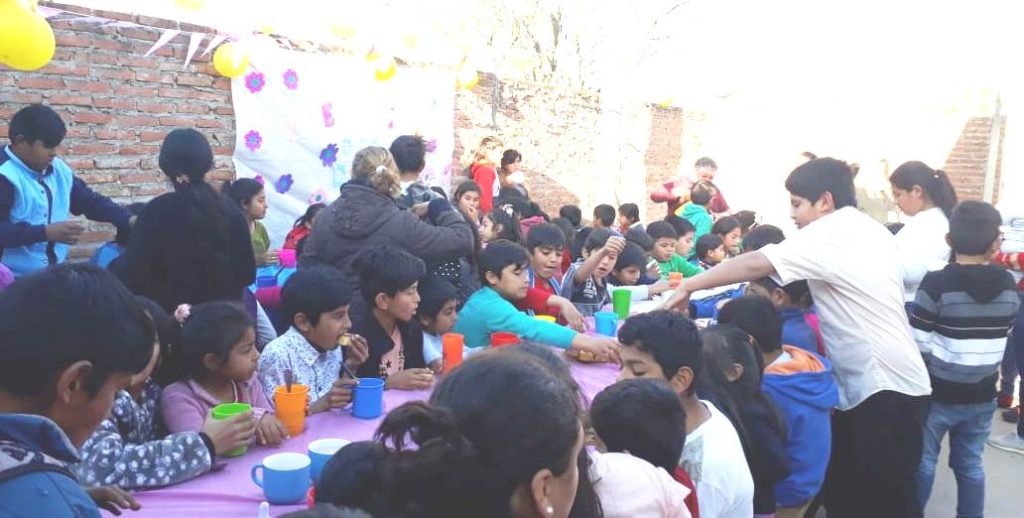 Un millar de changuitos fueron agasajados en los barrios de Quimilí y parajes vecinos