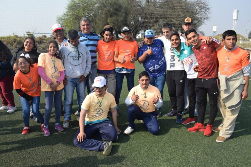 El Centro de Día Recrearte de Quimilí celebró el día del niño en una tarde llena de juegos