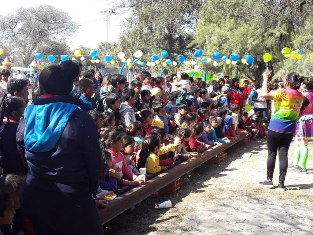 Juegos, regalos y muchas sorpresas para los chicos de Antajé