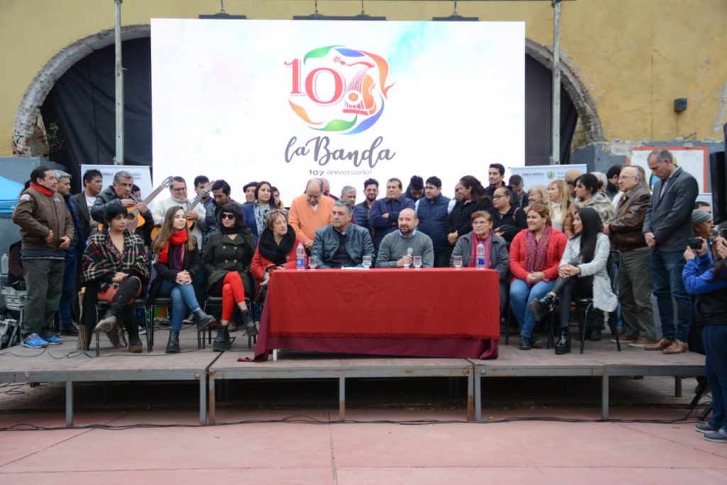 Los Manseros, Néstor Garnica y La Nueva Luna le cantarán a La Banda en sus 107 años