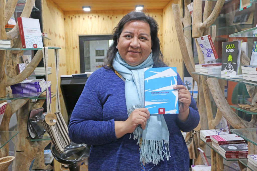 Edunse publicó un libro que repasa parte de la historia del rock en Santiago