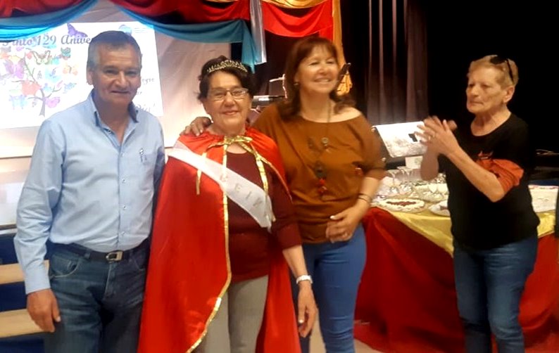 Los jubilados de Pinto celebraron su día con merienda, baile y elección de la reina