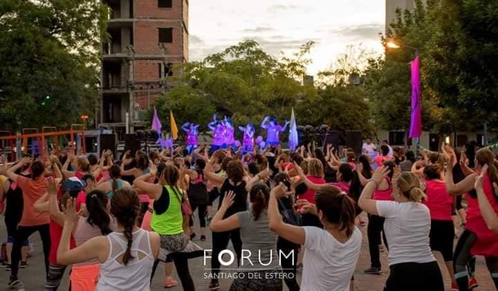 Este sábado, invitan a una gran Fiesta Rosa en el Fórum