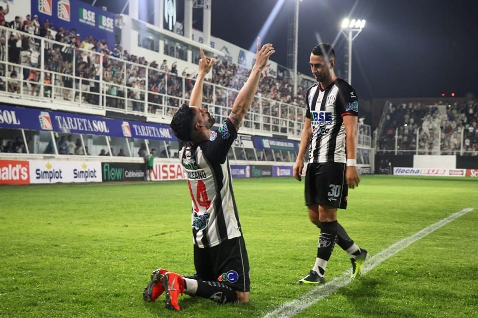 El Ferro se sacó la mufa y volvió al triunfo