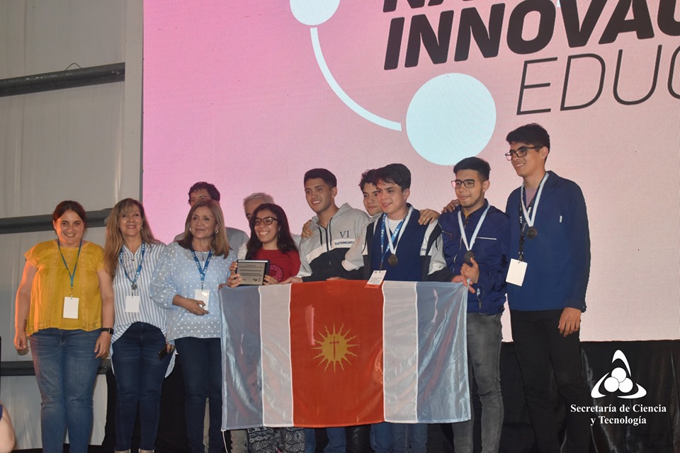 Alumnos santiagueños brillaron en la Feria de Innovación Educativa Alumnos santiagueños brillaron en la Feria de Innovación Educativa