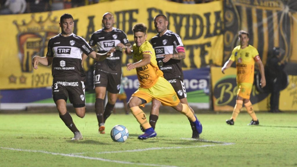 Mitre no levanta cabeza