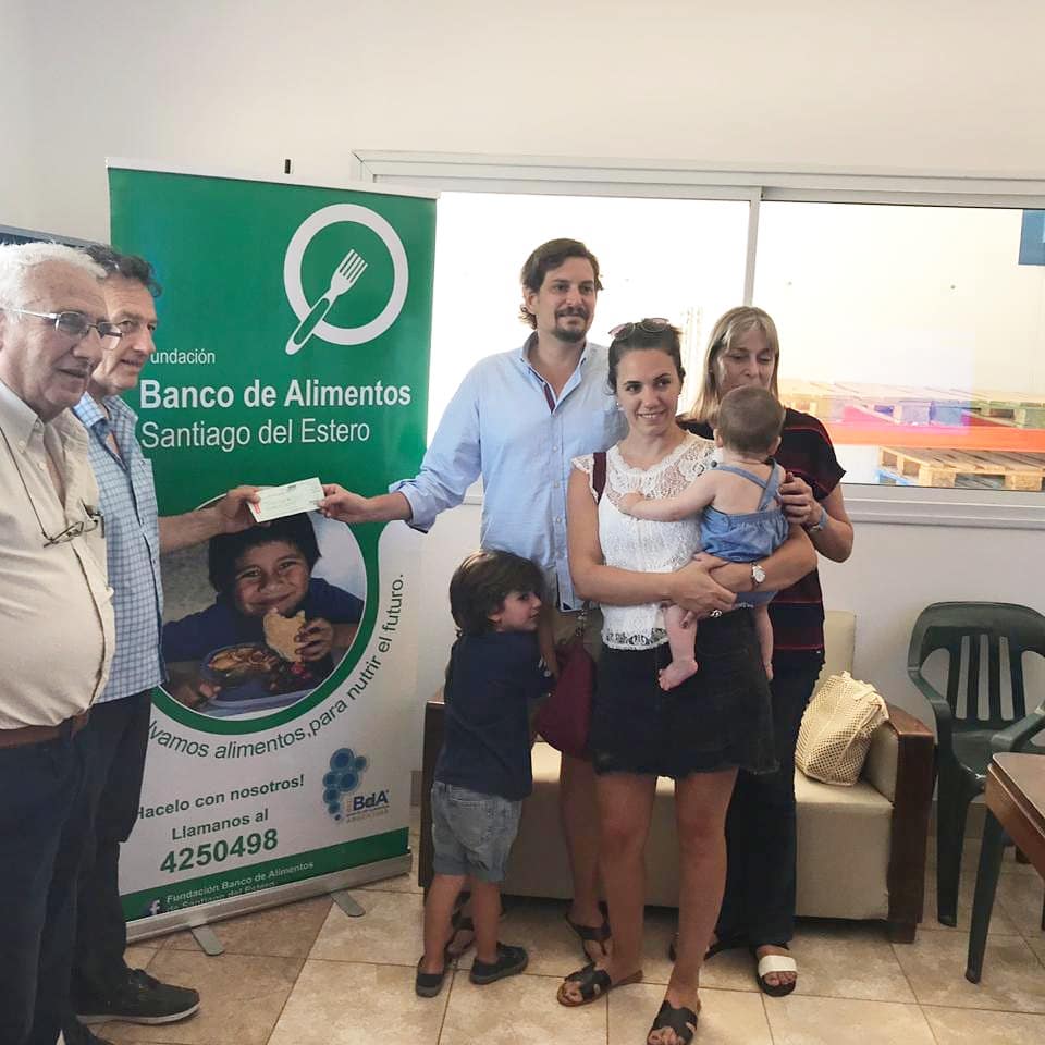 Santiagueños residentes en EE.UU. brindaron una gran ayuda al Banco de Alimentos Santiagueños residentes en EE.UU. brindaron una gran ayuda al Banco de Alimentos