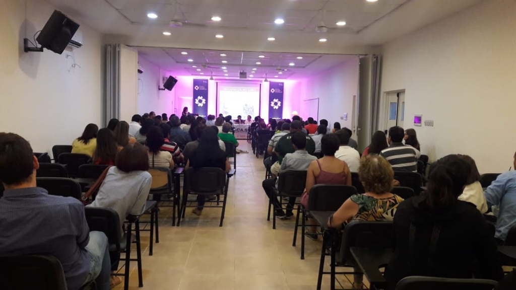 Presentaron un libro que aborda conflictos del campesinado en Pozo del Castaño