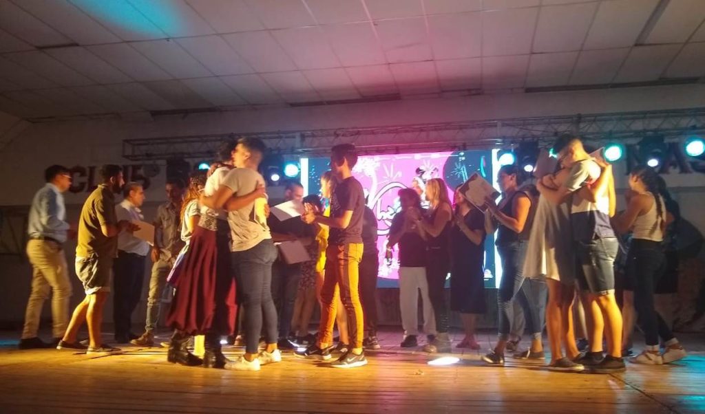 Cantores y bailarines brillaron en el Pre Chacarera de San Luis