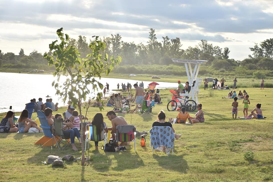 Este sábado 14 será la apertura de la eco playa del lago en Las Termas Este sábado 14 será la apertura de la eco playa del lago en Las Termas