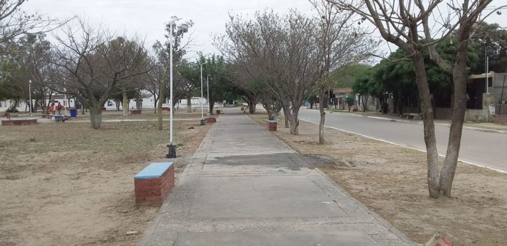 Intensas tareas de limpieza y desmalezamiento en Los Quiroga