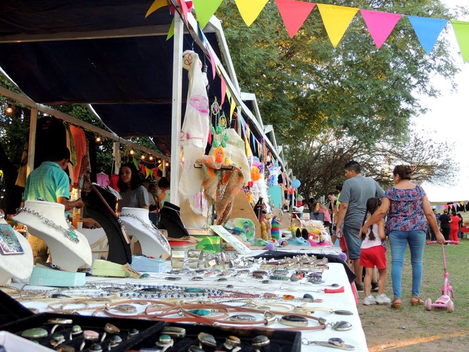 Último domingo de feria en el barrio Autonomía