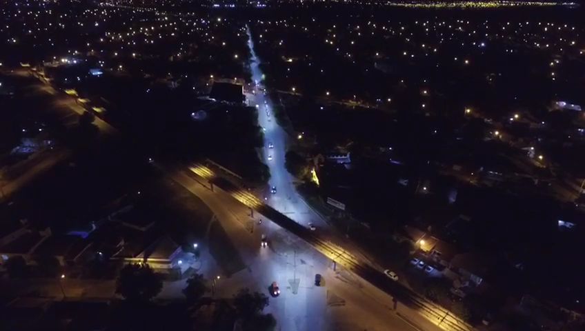 Habilitaron 2700 metros de iluminación LED sobre la avenida Belgrano