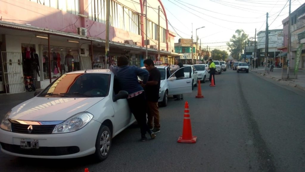 El municipio controlará el estacionamiento de vehículos de gran porte en el casco céntrico