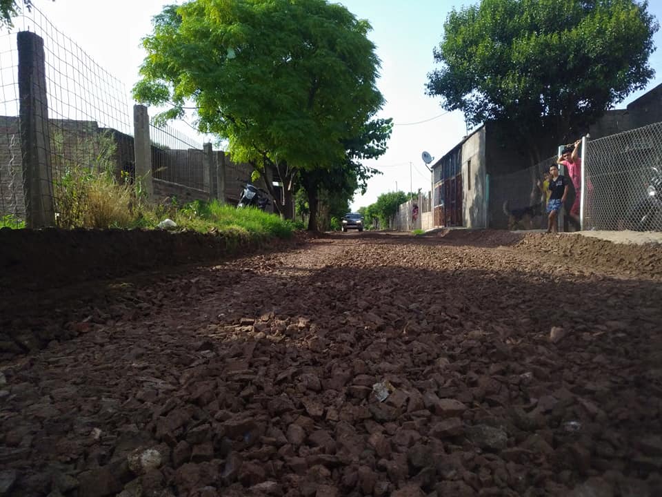 Continúa la ejecución de obras en el barrio  Guadalupe, en San Pedro de Guasayán