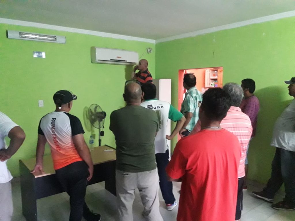 Comenzaron en La Dársena los cursos gratuitos sobre acondicionadores de aire