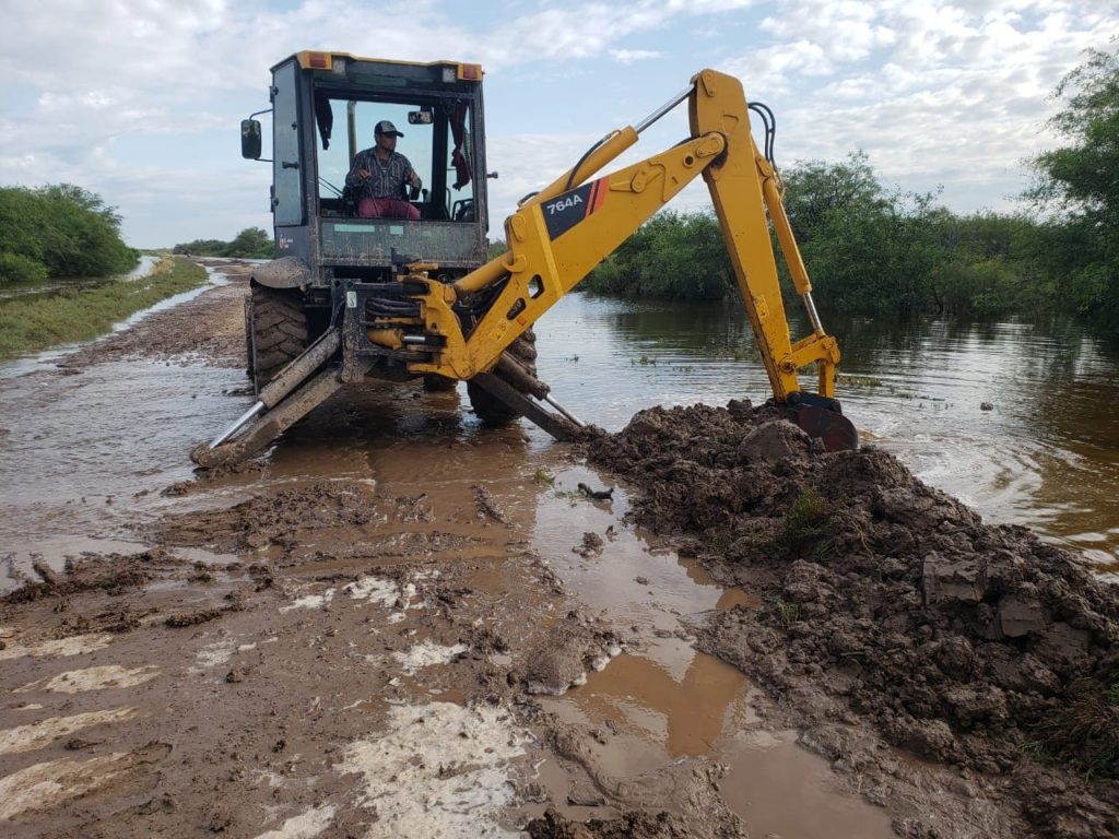 La crecida del río Saladillo del Rosario dejó aislados a diversos parajes de Salavina