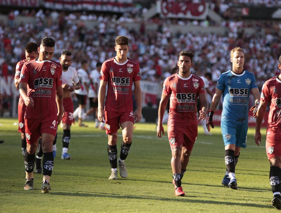 Central Córdoba cayó en el Monumental por 2 a 0