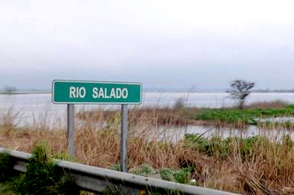 Advierten sobre la inminente crecida del Río Salado