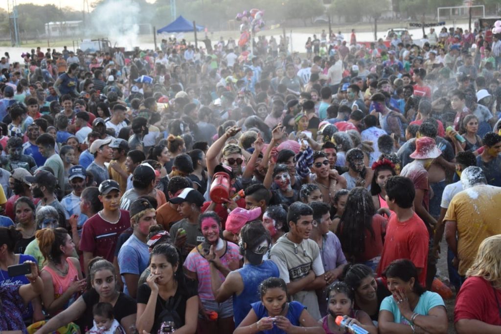 Las Trincheras de Carnaval convocaron a seis mil personas en Tintina Las Trincheras de Carnaval convocaron a seis mil personas en Tintina