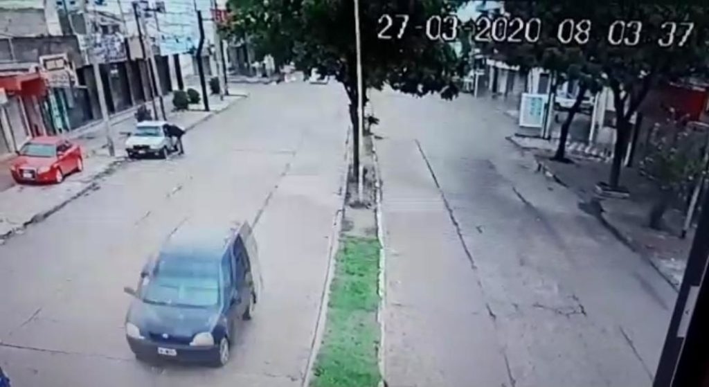 Alerta Banda evitó el robo de un automóvil en pleno centro Alerta Banda evitó el robo de un automóvil en pleno centro