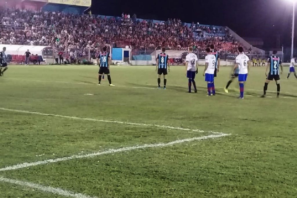 El Gaucho goleó a Juventud Unida y vuelve a ser líder en la tabla El Gaucho goleó a Juventud Unida y vuelve a ser líder en la tabla