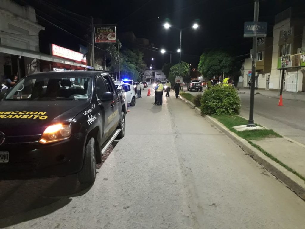 Intensivos controles vehiculares para dar cumplimiento al aislamiento obligatorio en La Banda