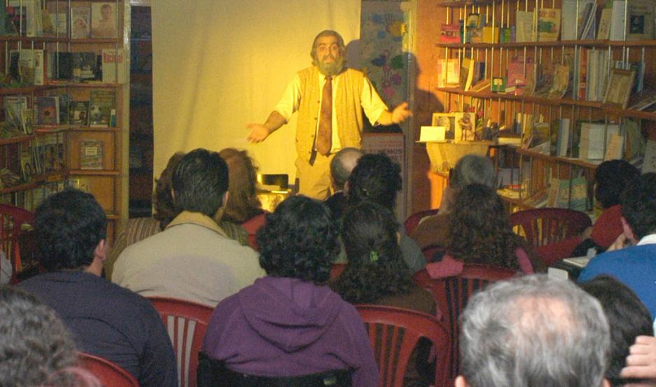 Teatro en casa, obras santiagueñas “suben a escena” en redes sociales