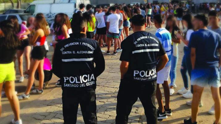 Santiago en cuarentena: prohíben eventos masivos en toda la provincia