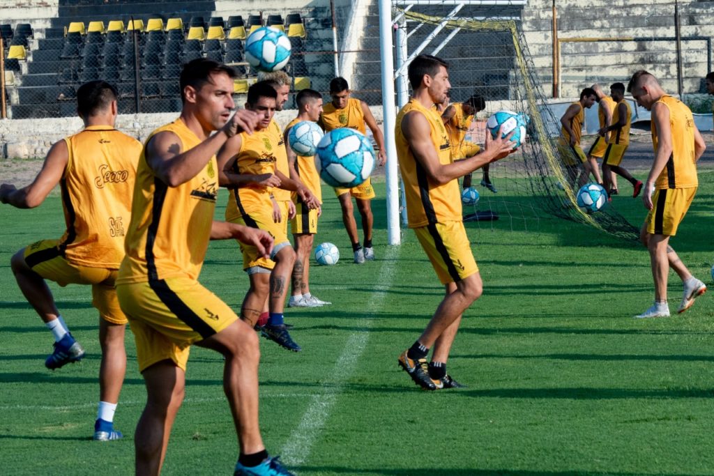 Mitre espera cortar la sequía ante Agropecuario