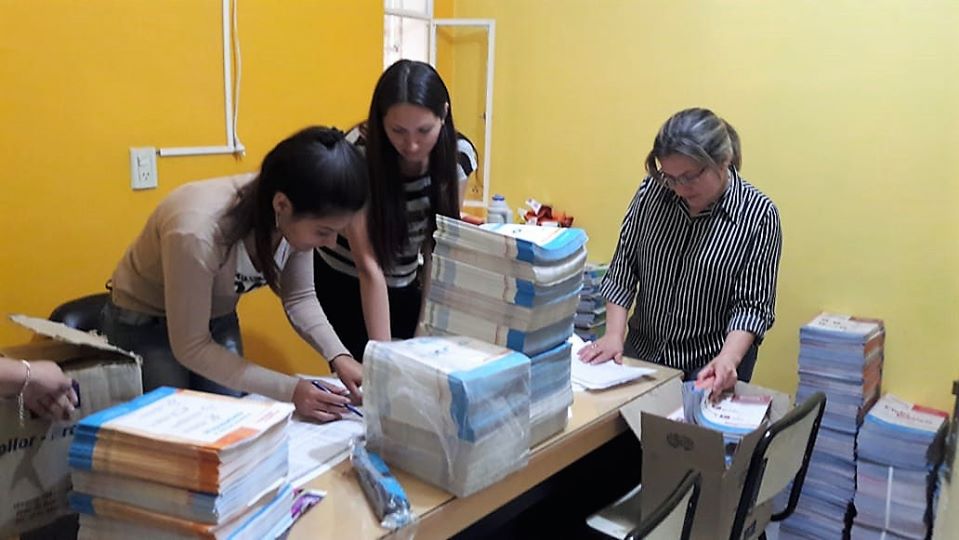 Entregan material didáctico a localidades del departamento Avellaneda Entregan material didáctico a localidades del departamento Avellaneda