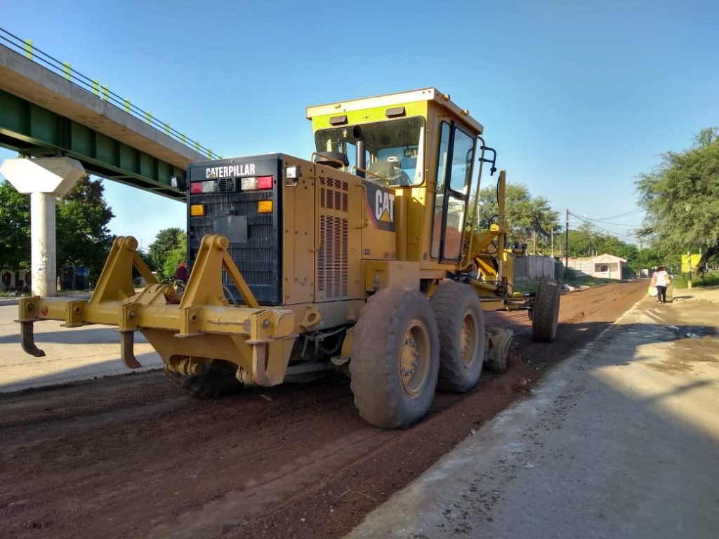 Continúan los trabajos de bacheo, perfilado y nivelación de calles Continúan los trabajos de bacheo, perfilado y nivelación de calles