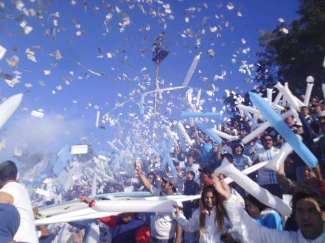 Hinchas del Albo bandeño organizan una olla popular para familias de escasos recursos Hinchas del Albo bandeño organizan una olla popular para familias de escasos recursos