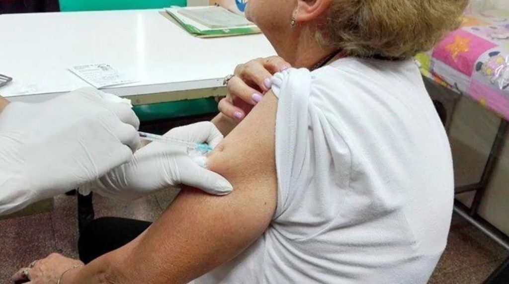 Este es el cronograma de vacunación para adultos mayores en Las Temas