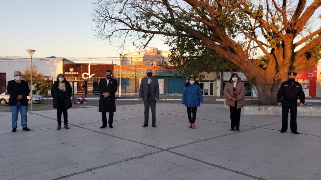 Clodomira conmemoró el 25 de Mayo con un reducido acto en la plaza San Martín