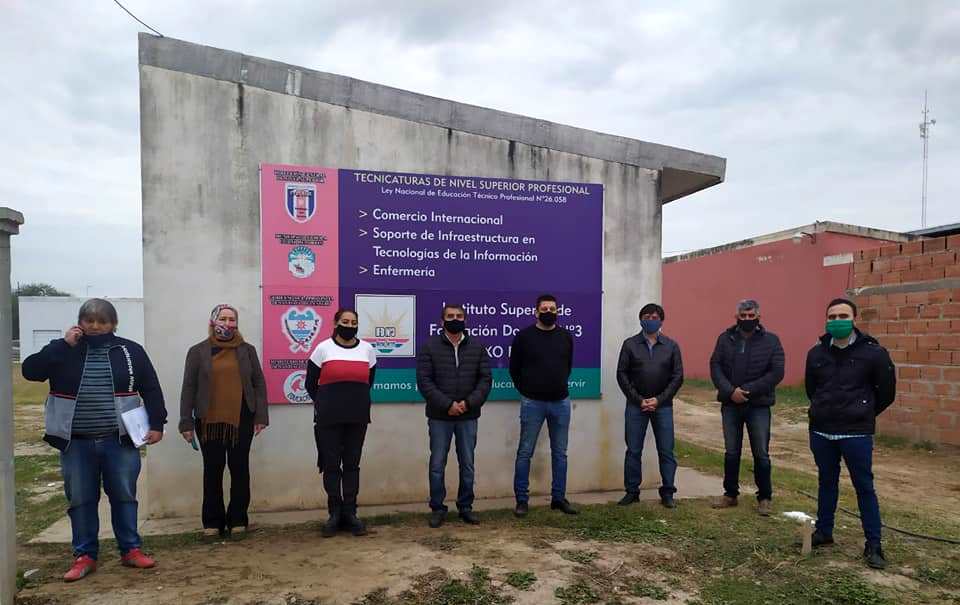Forres celebra el pronto inicio de la obra del edificio del ISFD Nº 3 Forres celebra el pronto inicio de la obra del edificio del ISFD Nº 3