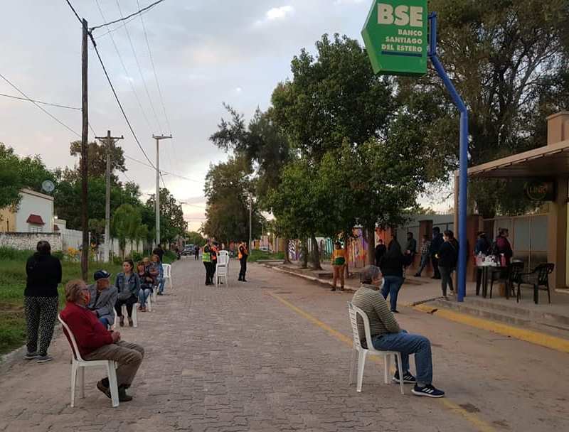 Inicia el pago del medio aguinaldo y el bono de 15 mil pesos