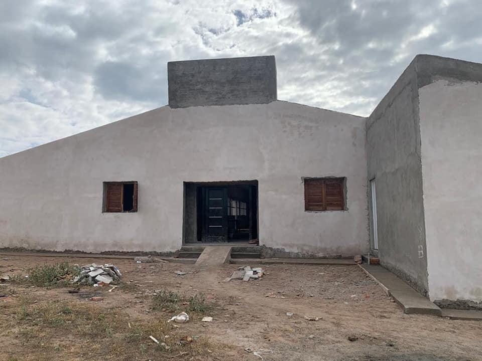 La comunidad de Las Juntas espera por su nueva escuela La comunidad de Las Juntas espera por su nueva escuela
