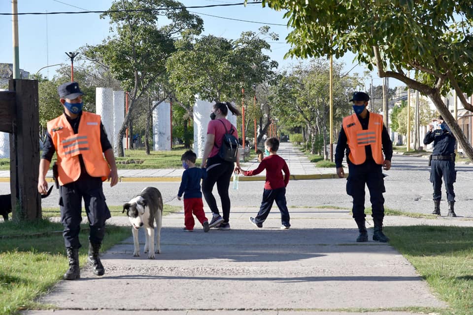 Distanciamiento social: Lo permitido y lo prohibido Distanciamiento social: Lo permitido y lo prohibido