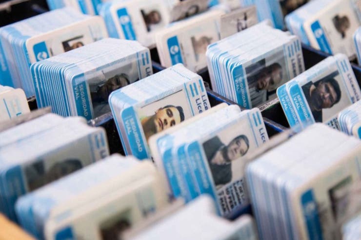 Comienza con las entregas de licencias de conducir en La Banda Comienza con las entregas de licencias de conducir en La Banda