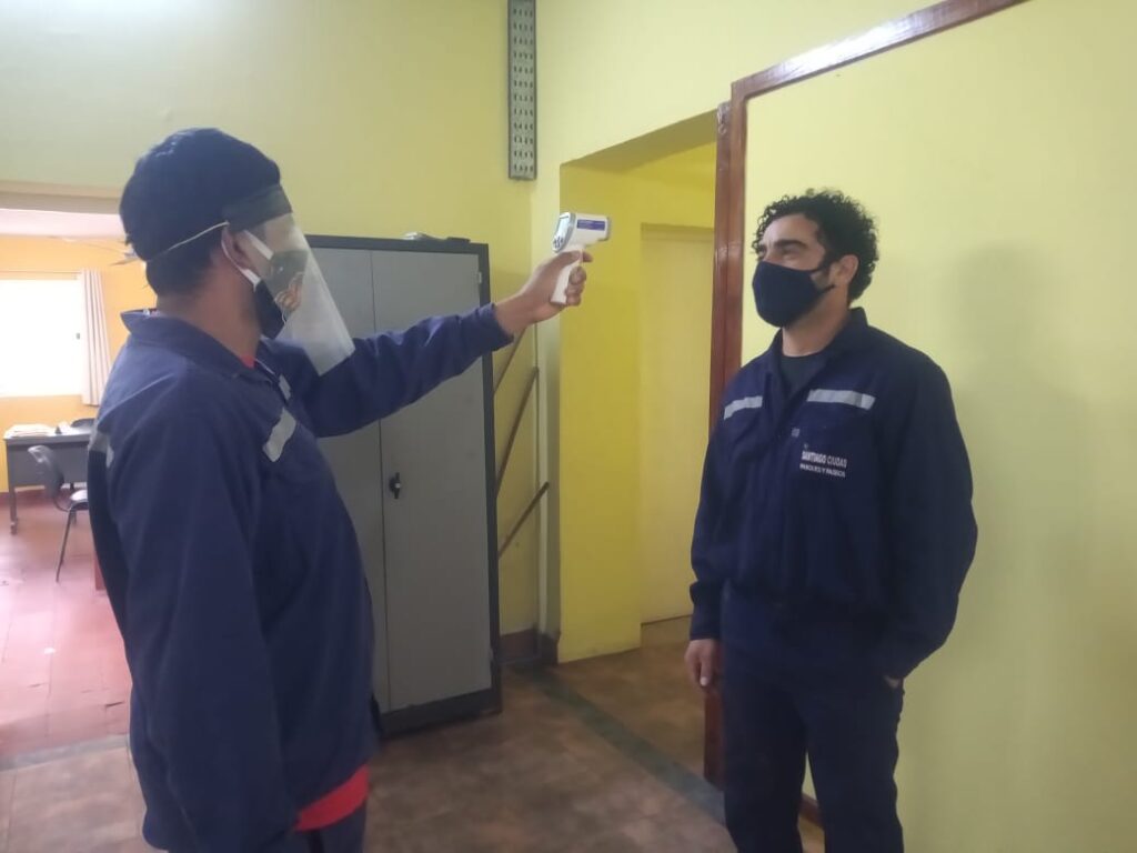 Control de temperatura para todos en las reparticiones municipales de Capital