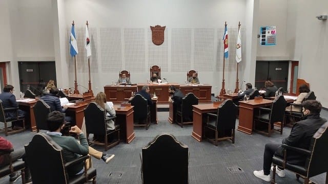Concejales eligieron a Luis Ger como Defensor del Pueblo de la Capital Concejales eligieron a Luis Ger como Defensor del Pueblo de la Capital