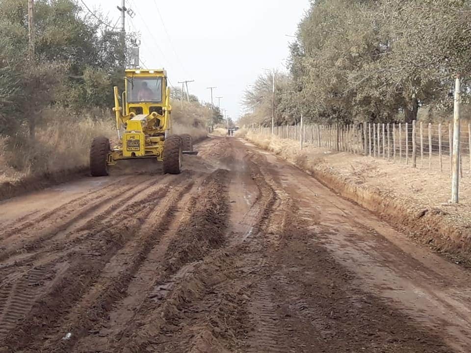 Realizan diversos trabajos para mejorar las calles y caminos de San Pedro Realizan diversos trabajos para mejorar las calles y caminos de San Pedro