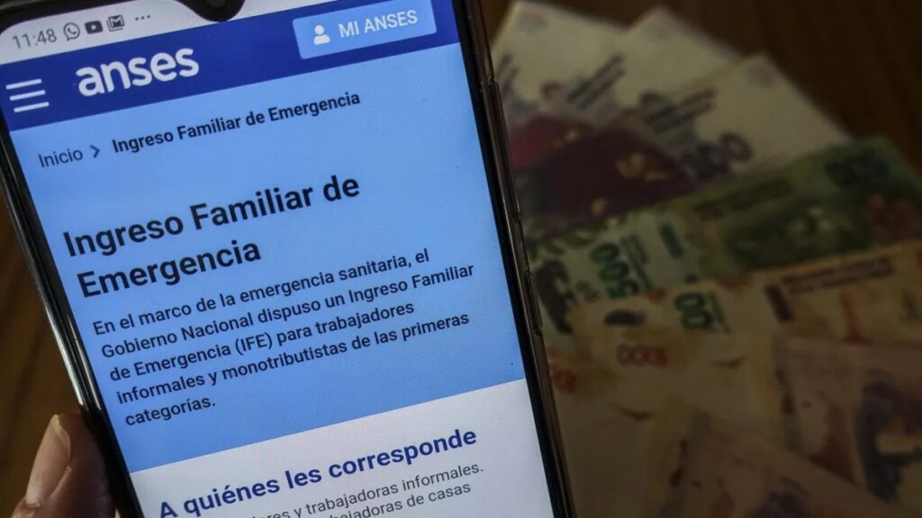 Más de 250 mil santiagueños festejan el anuncio de pago del tercer IFE Más de 250 mil santiagueños festejan el anuncio de pago del tercer IFE