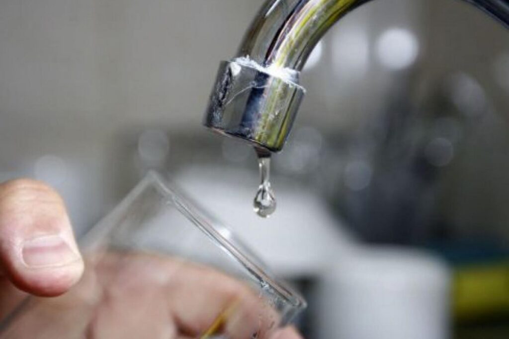 Un ataque de vandalismo dejó sin agua a la zona Oeste de la ciudad Capital Un ataque de vandalismo dejó sin agua a la zona Oeste de la ciudad Capital